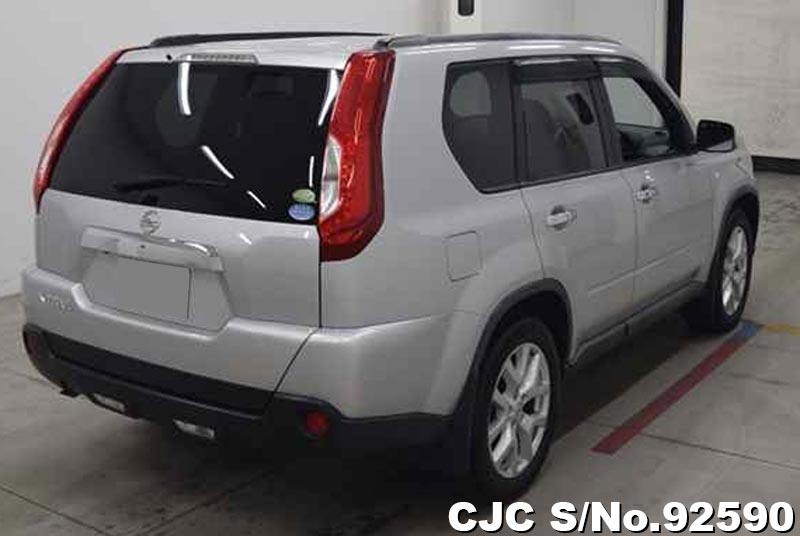 Nissan X-Trail in Silver for Sale Image 2